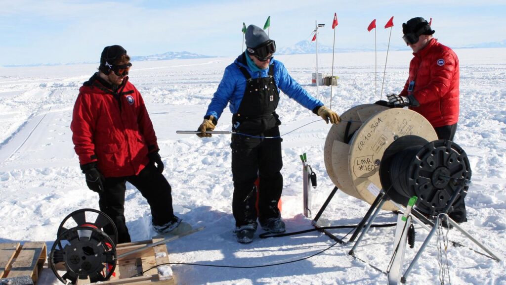 Glass Fiber Optics Improve Data Transmission and Imaging